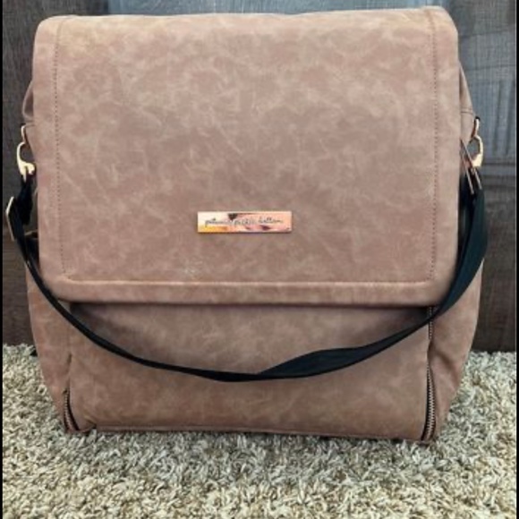 Petunia Pickle Bottom Diaper Bag in Dusty Rose